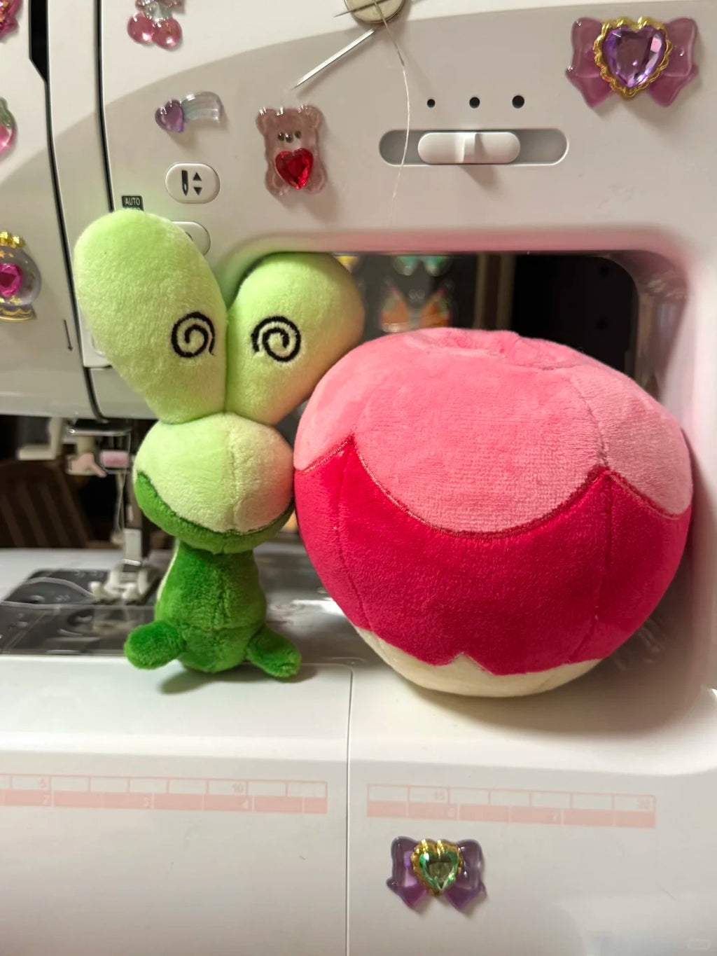 Applin Pokémon Plush Sewing Pattern PDF – Beginner Friendly DIY Stuffed Toy