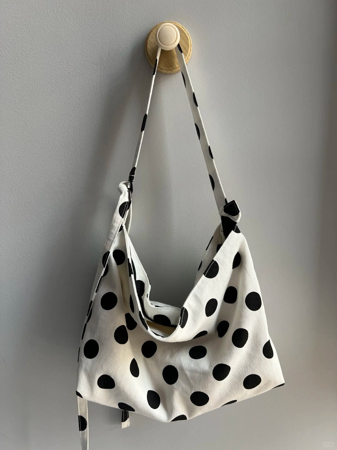 Slouchy Hobo Bag Sewing Pattern PDF | Adjustable Shoulder Bag Pattern | Zipper Tote Bag | Beginner Friendly | Step-by-Step Video Tutorial