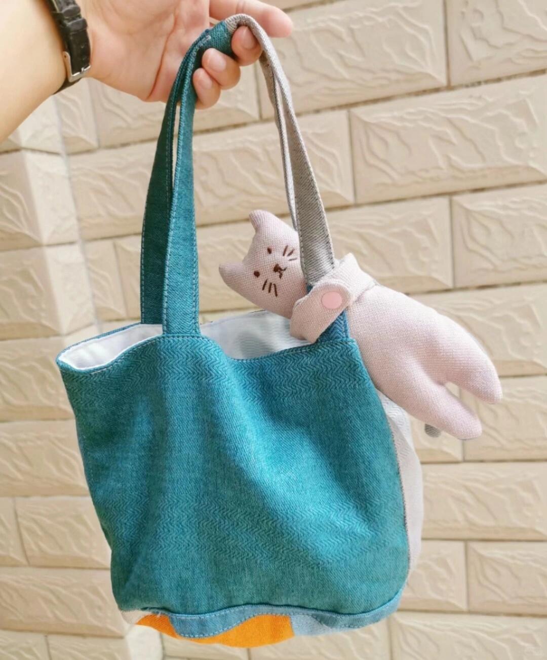 Hugging Cat Plush Sewing Pattern PDF | Black Cat Stuffed Animal DIY with tutorail | Fluffy Toy | Cat Plush | Curtain Tieback | Cute Decor