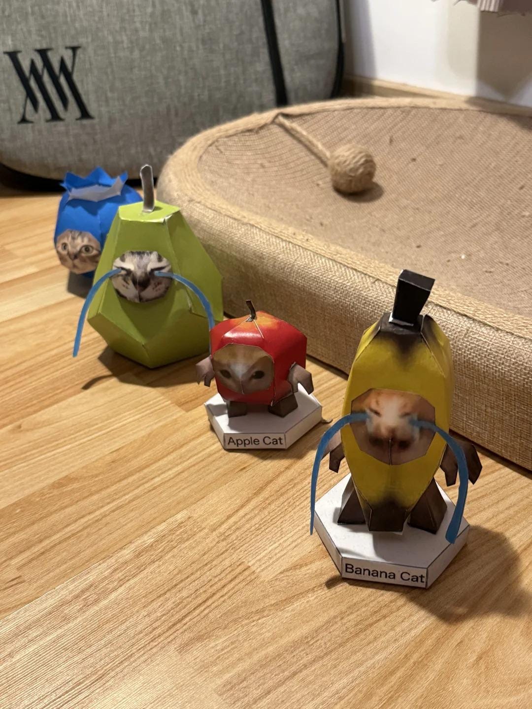 8 funny meme cat paper craft PDF Template, maxwell cat, happy cat, banana cat, apple cat, 8 printable paper craft bundle, memes, A4, DIY